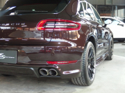 ポルシェ マカン S スポーツクロノパッケージ　正規ディーラー車　スマートキー　フロント左右シートヒーター   オールレザーインテリア 中古車