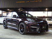 ポルシェ マカン S スポーツクロノパッケージ　正規ディーラー車　スマートキー　フロント左右シートヒーター   オールレザーインテリア 中古車