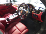 ポルシェ マカン S スポーツクロノパッケージ　正規ディーラー車　スマートキー　フロント左右シートヒーター   オールレザーインテリア 中古車