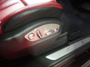 ポルシェ マカン S スポーツクロノパッケージ　正規ディーラー車　スマートキー　フロント左右シートヒーター   オールレザーインテリア 中古車