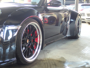 ポルシェ 911(Type997) カレラSカブリオレ　スポーツクロノPKG レッドレザー インテリア　ES可変バルブマフラー　社外ダックテール 中古車