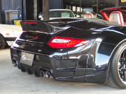 ポルシェ 911(Type997) カレラSカブリオレ　スポーツクロノPKG レッドレザー インテリア　ES可変バルブマフラー　社外ダックテール 中古車