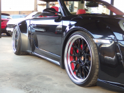 ポルシェ 911(Type997) カレラSカブリオレ　スポーツクロノPKG レッドレザー インテリア　ES可変バルブマフラー　社外ダックテール 中古車