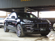 ポルシェ&nbsp;マカン&nbsp;ターボ 　正規D車　PDK　純正21inアルミ　オールレザーインテリア　アダプティブスポーツシート&nbsp;中古車