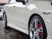 ポルシェ カイエン 正規ディーラー車　右ハンドル EUR-GTエアロ　ESローダウンサス　社外22インチアルミ 中古車