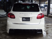 ポルシェ カイエン 正規ディーラー車　右ハンドル EUR-GTエアロ　ESローダウンサス　社外22インチアルミ 中古車