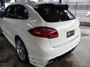 ポルシェ カイエン 正規ディーラー車　右ハンドル EUR-GTエアロ　ESローダウンサス　社外22インチアルミ 中古車