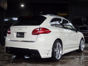 ポルシェ カイエン 正規ディーラー車　右ハンドル EUR-GTエアロ　ESローダウンサス　社外22インチアルミ 中古車