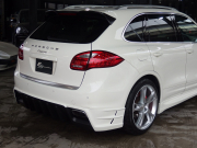 ポルシェ カイエン 正規ディーラー車　右ハンドル EUR-GTエアロ　ESローダウンサス　社外22インチアルミ 中古車