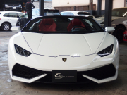 ランボルギーニ&nbsp;ウラカン&nbsp;LP610-4　スパイダー　正規ディーラー車　左ハンドル　純正20インチアルミ　フロントリフター　シートヒーター&nbsp;中古車