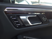 ポルシェ&nbsp;マカン&nbsp;ターボ　EUR-GTエアロ　ES22インチアルミホイール　ESダウンサス　スポーツクロノPKG&nbsp;中古車