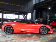 マクラーレン 720S 正規ディーラー車 右ハンドル スポーツエキゾースト フロントリフトシステム 純正鍛造アルミホイール 中古車