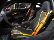 マクラーレン 720S 正規ディーラー車 右ハンドル スポーツエキゾースト フロントリフトシステム 純正鍛造アルミホイール 中古車