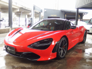 マクラーレン 720S 正規ディーラー車 右ハンドル スポーツエキゾースト フロントリフトシステム 純正鍛造アルミホイール 中古車