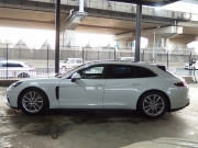 ポルシェ&nbsp;パナメーラ スポーツツーリスモ&nbsp;4S 正規ディーラー車 純正19インチアルミ エアサス LEDヘッドライト パノラマルーフ&nbsp;中古車