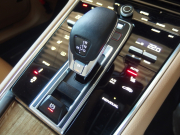 ポルシェ&nbsp;パナメーラ スポーツツーリスモ&nbsp;4S 正規ディーラー車 純正19インチアルミ エアサス LEDヘッドライト パノラマルーフ&nbsp;中古車