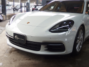 ポルシェ&nbsp;パナメーラ スポーツツーリスモ&nbsp;4S 正規ディーラー車 純正19インチアルミ エアサス LEDヘッドライト パノラマルーフ&nbsp;中古車