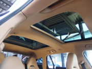 ポルシェ&nbsp;パナメーラ スポーツツーリスモ&nbsp;4S 正規ディーラー車 純正19インチアルミ エアサス LEDヘッドライト パノラマルーフ&nbsp;中古車