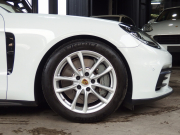 ポルシェ&nbsp;パナメーラ スポーツツーリスモ&nbsp;4S 正規ディーラー車 純正19インチアルミ エアサス LEDヘッドライト パノラマルーフ&nbsp;中古車