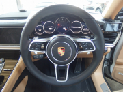 ポルシェ&nbsp;パナメーラ スポーツツーリスモ&nbsp;4S 正規ディーラー車 純正19インチアルミ エアサス LEDヘッドライト パノラマルーフ&nbsp;中古車