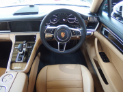 ポルシェ&nbsp;パナメーラ スポーツツーリスモ&nbsp;4S 正規ディーラー車 純正19インチアルミ エアサス LEDヘッドライト パノラマルーフ&nbsp;中古車