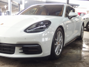 ポルシェ&nbsp;パナメーラ スポーツツーリスモ&nbsp;4S 正規ディーラー車 純正19インチアルミ エアサス LEDヘッドライト パノラマルーフ&nbsp;中古車