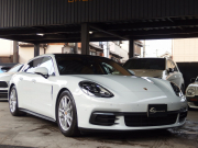 ポルシェ&nbsp;パナメーラ スポーツツーリスモ&nbsp;4S 正規ディーラー車 純正19インチアルミ エアサス LEDヘッドライト パノラマルーフ&nbsp;中古車