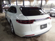 ポルシェ&nbsp;パナメーラ スポーツツーリスモ&nbsp;4S 正規ディーラー車 純正19インチアルミ エアサス LEDヘッドライト パノラマルーフ&nbsp;中古車