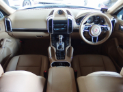 ポルシェ&nbsp;カイエン&nbsp;S　スポーツクロノPKG　ポルシェエントリドライブ　シートヒーター　BOSE&nbsp;中古車