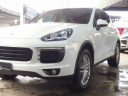 ポルシェ&nbsp;カイエン&nbsp;S　スポーツクロノPKG　ポルシェエントリドライブ　シートヒーター　BOSE&nbsp;中古車