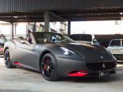 フェラーリ&nbsp;カリフォルニア&nbsp;F1　DCT　正規ディーラー車　左ハンドル　マットブラックフルラッピング　20インチアルミ　&nbsp;中古車
