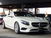 メルセデスベンツ&nbsp;Sクラス&nbsp;S550クーペ　正規D車　右ハンドル　マイバッハ純正20インチアルミホイール　ロワリングキット&nbsp;中古車