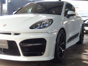 ポルシェ&nbsp;マカン&nbsp;S　正規ディーラー車　EUR-GTエアロ　ESダウンサス　ES22インチアルミホイール　スポクロPKG&nbsp;中古車