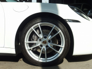 ポルシェ 911(Type992) カレラ　正規ディーラー車　右ハンドル　スポーツクロノPKG　BOSE　スポーツテールパイプ 中古車