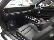 ポルシェ 911(Type992) カレラ　正規ディーラー車　右ハンドル　スポーツクロノPKG　BOSE　スポーツテールパイプ 中古車