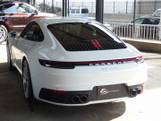 ポルシェ 911(Type992) カレラ　正規ディーラー車　右ハンドル　スポーツクロノPKG　BOSE　スポーツテールパイプ 中古車