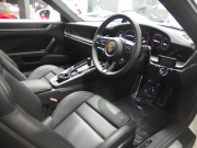 ポルシェ 911(Type992) カレラ　正規ディーラー車　右ハンドル　スポーツクロノPKG　BOSE　スポーツテールパイプ 中古車