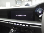 ポルシェ 911(Type992) カレラ　正規ディーラー車　右ハンドル　スポーツクロノPKG　BOSE　スポーツテールパイプ 中古車