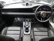 ポルシェ 911(Type992) カレラ　正規ディーラー車　右ハンドル　スポーツクロノPKG　BOSE　スポーツテールパイプ 中古車