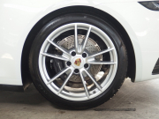 ポルシェ 911(Type992) カレラ　正規ディーラー車　右ハンドル　スポーツクロノPKG　BOSE　スポーツテールパイプ 中古車