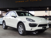 ポルシェ&nbsp;カイエン&nbsp;S　正規ディーラー車　右ハンドル　&nbsp;中古車