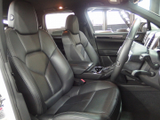 ポルシェ&nbsp;カイエン&nbsp;S　正規ディーラー車　右ハンドル　&nbsp;中古車