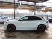 ポルシェ&nbsp;マカン&nbsp;S　正規ディーラー車　右ハンドル　EUR-GTエアロキット&nbsp;中古車