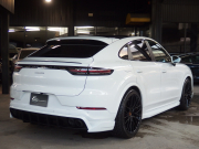 ポルシェ&nbsp;カイエンクーペ&nbsp;正規ディーラー車　EUR-GTエアロ　ESダウンサス　22インチアルミホイール　右ハンドル　2020yモデル&nbsp;中古車