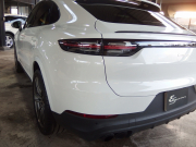 ポルシェ カイエンクーペ 正規ディーラー車　右ハンドル　2020yモデル 中古車