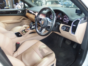 ポルシェ カイエンクーペ 正規ディーラー車　右ハンドル　2020yモデル 中古車