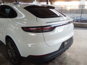 ポルシェ カイエンクーペ 正規ディーラー車　右ハンドル　2020yモデル 中古車