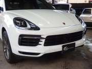 ポルシェ カイエンクーペ 正規ディーラー車　右ハンドル　2020yモデル 中古車