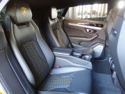 ランボルギーニ ウルス 正規ディーラー車　左ハンドル　 中古車