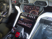 ランボルギーニ ウルス 正規ディーラー車　左ハンドル　 中古車